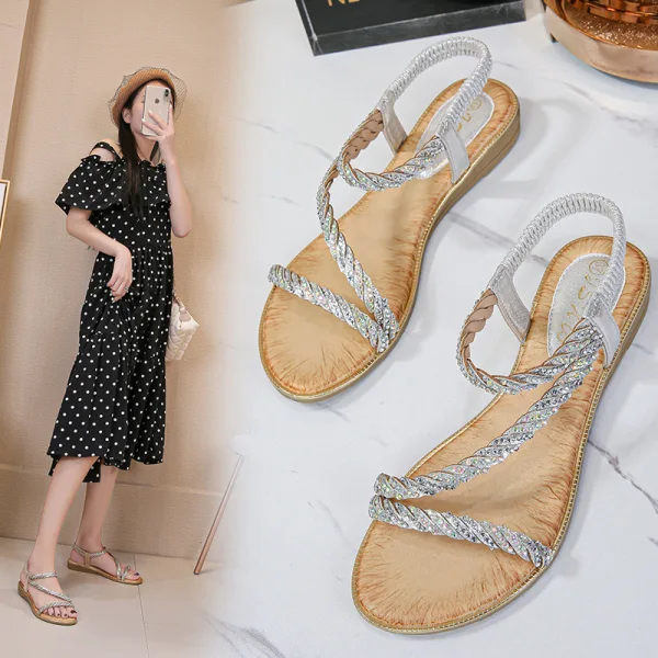 Bohême Charmant Été Argenté Plage Sandales Femme 2020 Faux Diamant Peep Toes / Bout Ouvert Plate Sandales