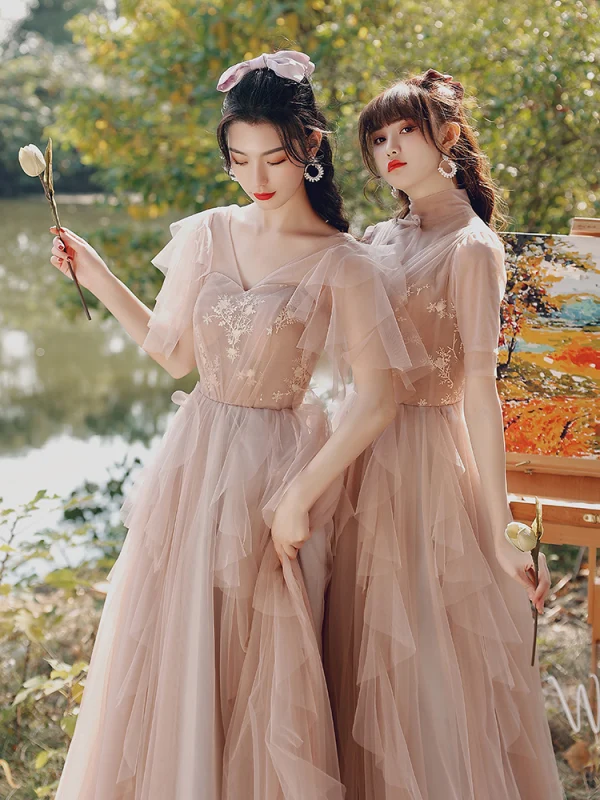 Modest / Simple Blushing Pink Wedding Party Dresses 2021 A-Line / Princess V-Neck Short Sleeve Backless Floor-Length / Long Bridesmaid Dresses