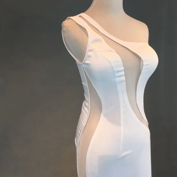 Sexy Noire Robe De Soirée 2018 Trompette / Sirène Transparentes Une épaule Sans Manches Train De Balayage Robe De Ceremonie