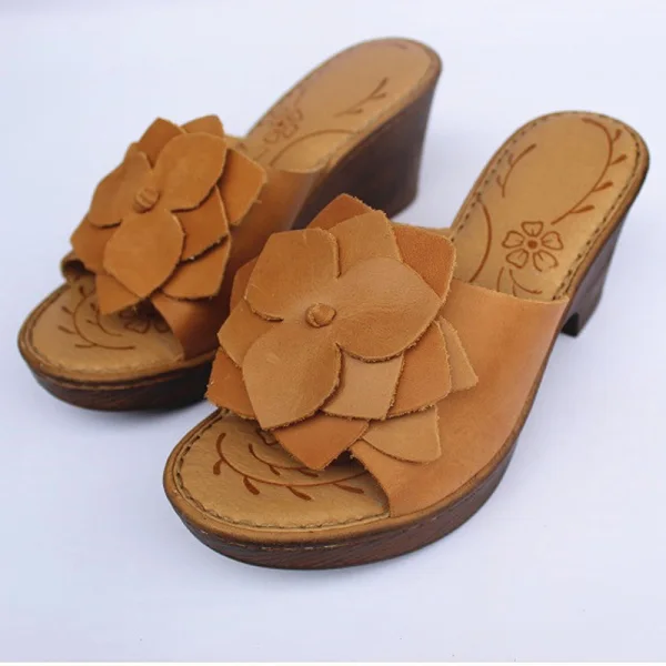 Enkla Svarta Casual Sandaler Dam 2020 Läder Blomma 7 cm Tjocka Klackar Peep Toe Sandaler
