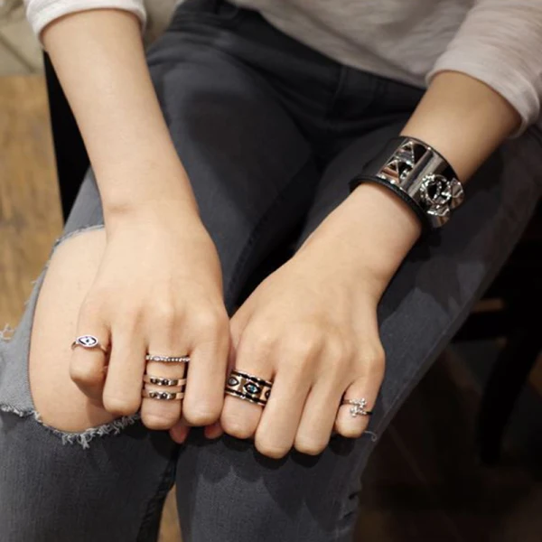 Unika Guld Rhinestone Ögon 4-delat Ringar Set Karnevalsklubb Ringar 2019 Tillbehör