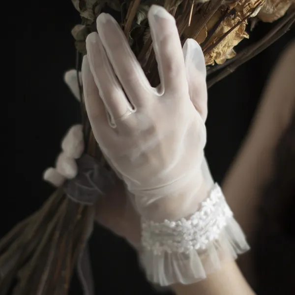 Klassisch Elegante Weiß 2020 Brauthandschuhe Schnüren Tülle Applikationen Hochzeit Brautaccessoires