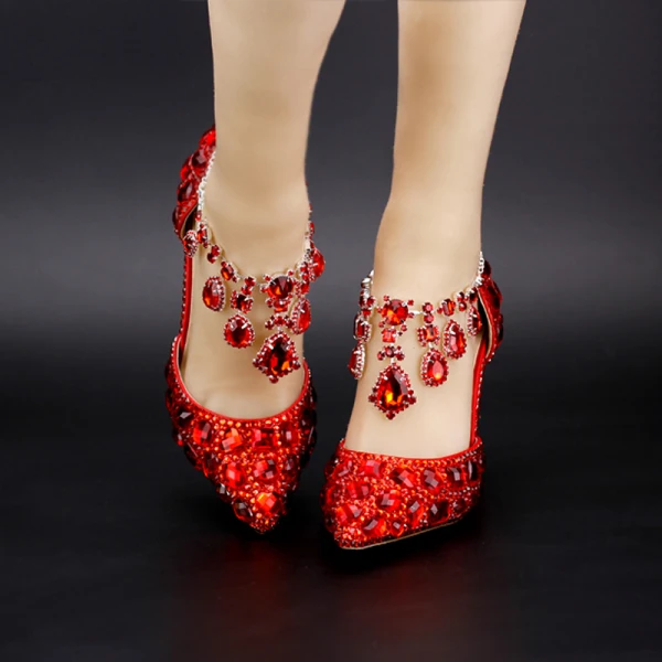 Schöne Weiß 2018 9 cm Hochzeit Hochhackige Perlenstickerei Kristall Strass Ball Spitzschuh Stilettos Brautschuhe