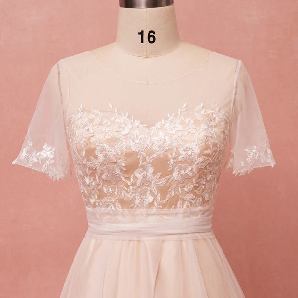 Chic / Beautiful Champagne Plus Size Prom Dresses 2018 A-Line / Princess Tulle U-Neck Lace-up Strappy Appliques Backless Evening Party Prom Formal Dresses