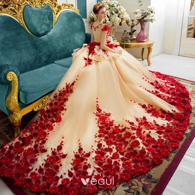 Luxury Gorgeous Champagne Wedding Dresses 2017 Red Zipper Up Appliques Backless Flower