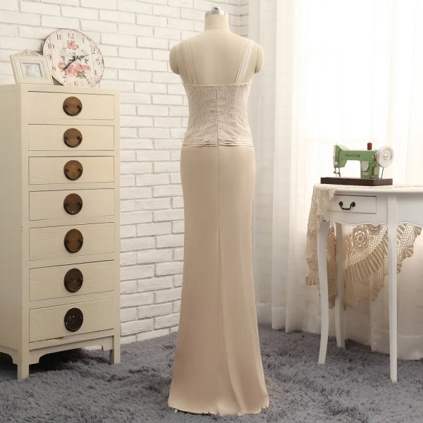 Luxury / Gorgeous Champagne With Shawl Trumpet / Mermaid Mother Of The Bride Dresses 2019 Lace Satin U-Neck Appliques Backless Embroidered Church Wedding Party Dresses