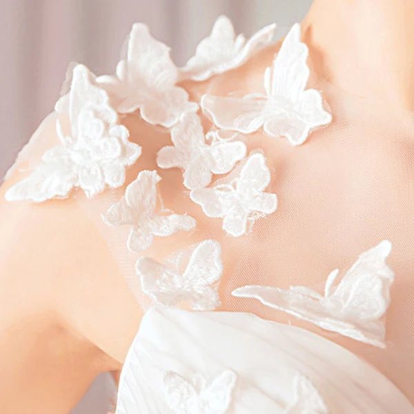 Charming White Floor-Length / Long 2018 Wedding A-Line / Princess Tulle V-Neck Butterfly Appliques Backless Wedding Dresses