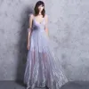 Mode Lange Lavendel Abendkleider 2018 A Linie V-Ausschnitt Tülle Applikationen Rückenfreies Festliche Kleider