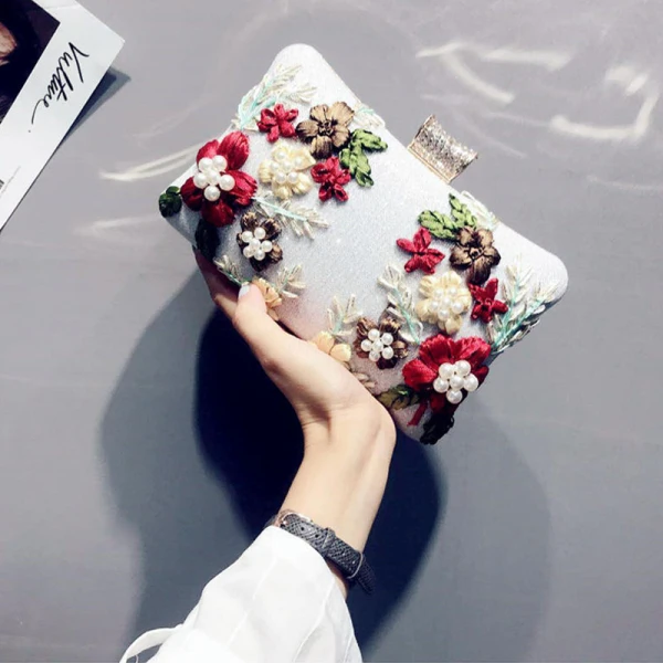 Charming Gold Clutch Bags Beading Flower Pearl Wedding Evening Party Accessories 2019