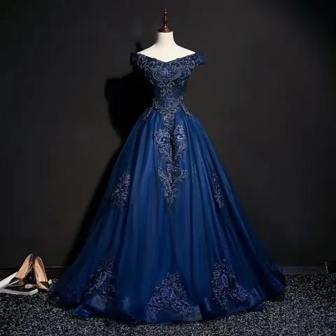 Vintage Marino Oscuro Vestidos de gala 2018 Ball Gown Fuera Del Hombro Manga Corta Apliques Con Encaje Perla Rebordear Largos Ruffle Sin Espalda Vestidos Formales