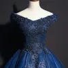 Vintage / Retro Navy Blue Prom Dresses 2018 Ball Gown Off-The-Shoulder Short Sleeve Appliques Lace Pearl Beading Floor-Length / Long Ruffle Backless Formal Dresses