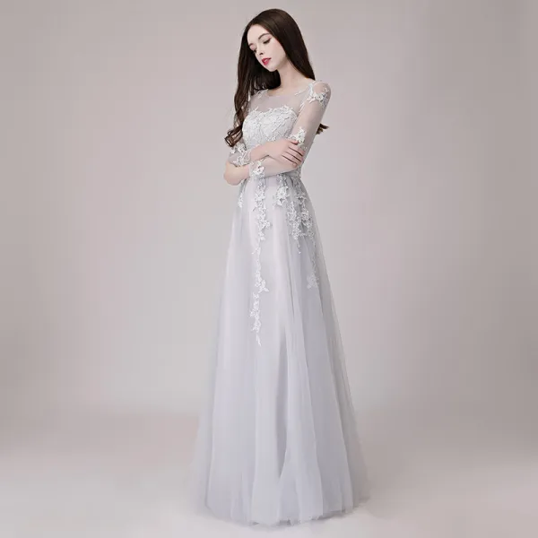 Abordable Gris Transparentes Robe De Bal 2018 Princesse Encolure Dégagée Manches Longues Appliques En Dentelle Ceinture Longue Volants Dos Nu Robe De Ceremonie