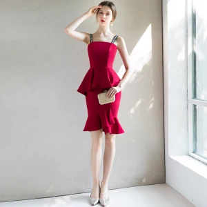 Modern Fashion Burgundy Homecoming Graduation Dresses 2018 Shoulders Sleeveless Knee Length Ruffle Backless Formal Dresses