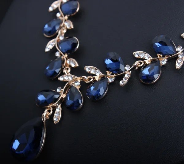 Vintage / Retro Dark Green Crystal Rhinestone Prom Necklaces 2023 Alloy Accessories