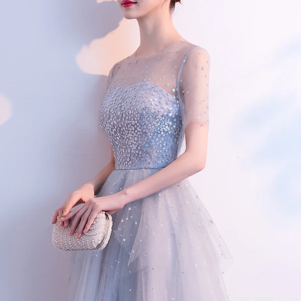 Chic / Belle Gris de retour Transparentes Robe De Graduation 2018 Princesse Encolure Dégagée Manches Courtes Faux Diamant Asymétrique Volants Robe De Ceremonie