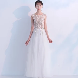 Illusion Champagne Aftonklänningar 2018 Prinsessa Urringning Ärmlös Appliqués Spets Långa Ruffle Formella Klänningar