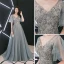 Elegante Grau Abendkleider 2018 A Linie V-Ausschnitt Kurze Ärmel Perle Perlenstickerei Sweep / Pinsel Zug Rüschen Rückenfreies Festliche Kleider