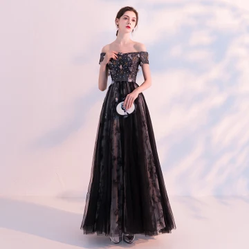 Schöne Schwarz Abendkleider 2018 A Linie Off Shoulder Kurze Ärmel Applikationen Blumen Perlenstickerei Knöchellänge Rüschen Rückenfreies Festliche Kleider