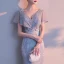 Chic / Belle Gris Robe De Soirée 2018 Trompette / Sirène V-Cou Manches Courtes Appliques En Dentelle Longue Dos Nu Robe De Ceremonie