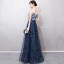 Illusion Bleu Marine Transparentes Robe De Bal 2018 Princesse V-Cou Sans Manches Appliques En Dentelle Perle Glitter Paillettes Ceinture Longue Volants Dos Nu Robe De Ceremonie