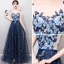 Illusion Bleu Marine Transparentes Robe De Bal 2018 Princesse V-Cou Sans Manches Appliques En Dentelle Perle Glitter Paillettes Ceinture Longue Volants Dos Nu Robe De Ceremonie