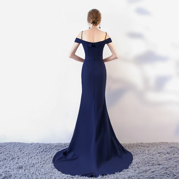 Sexy Bleu Marine Robe De Soirée 2017 Trompette / Sirène Bretelles Spaghetti Manches Courtes Métal Ceinture Fendue devant Tribunal Train Dos Nu Robe De Ceremonie