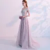 Seksowne Szary Przezroczyste Sukienki Na Bal 2018 Princessa Przy Ramieniu Kótkie Rękawy Aplikacje Z Koronki Rhinestone Trenem Sweep Wzburzyć Sukienki Wizytowe