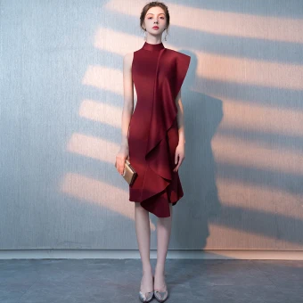 Modern Fashion Burgundy Homecoming Graduation Dresses 2018 High Neck Knee Length Ruffle Formal Dresses