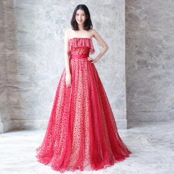 Abordable Rouge Transparentes Robe De Bal 2018 Princesse Encolure Dégagée Sans Manches Ceinture Tachetée Tulle Longue Volants Robe De Ceremonie