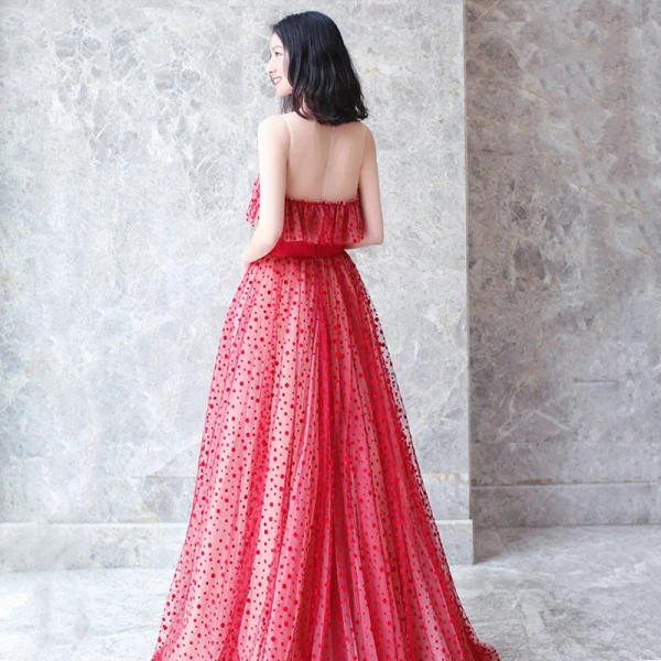 Affordable Red See-through Prom Dresses 2018 A-Line / Princess Scoop Neck Sleeveless Sash Spotted Tulle Floor-Length / Long Ruffle Formal Dresses