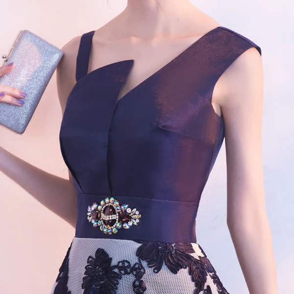Chic / Beautiful Navy Blue Prom Dresses 2017 A-Line / Princess Amazing / Unique V-Neck Sleeveless Appliques Lace Rhinestone Floor-Length / Long Backless Formal Dresses