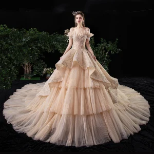 Luxe Champagne Robe De Mariée 2020 Robe Boule De L 039 Épaule Manches Courtes Dos Nu Glitter Tulle Appliques En Dentelle Perlage Royal Train Volants En Cascade