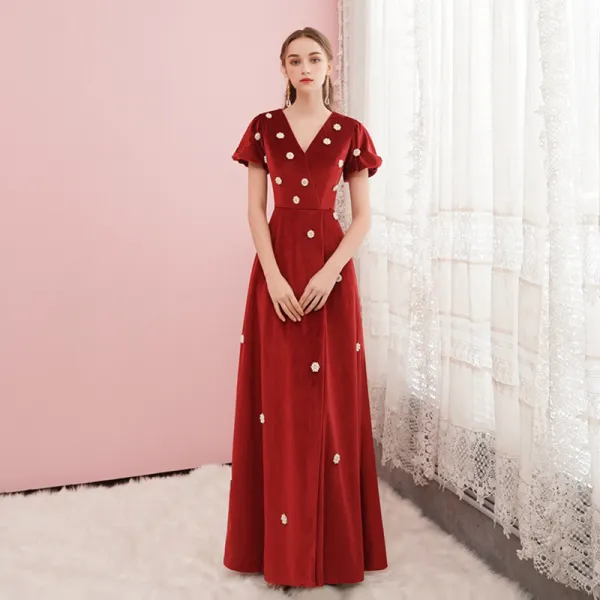 Meilleur Rouge Velour Robe De Soirée 2020 Princesse V-Cou Gonflée Manches Courtes Perlage Perle Longue Robe De Ceremonie