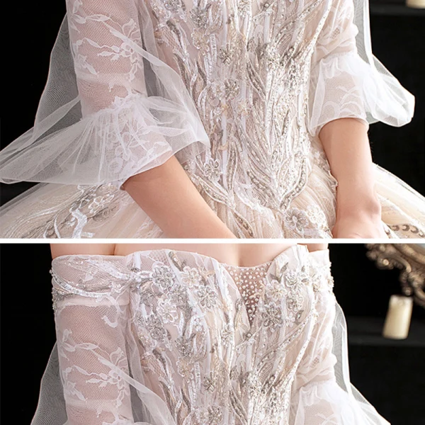 Eleganta Champagne Bröllopsklänningar 2020 Balklänning Av Axeln Pösigt Korta ärm Halterneck Appliqués Spets Beading Cathedral Train Ruffle