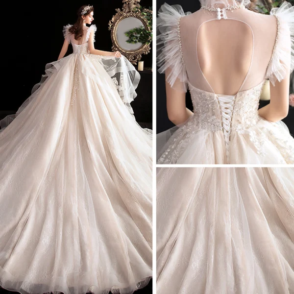 Chic / Belle Transparentes Champagne Robe De Mariée 2020 Robe Boule Col Haut Sans Manches Dos Nu Appliques En Dentelle Perlage Cathedral Train Volants