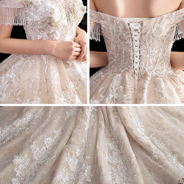 Schöne Champagner Durchsichtige Brautkleider / Hochzeitskleider 2020 Ballkleid Off Shoulder Kurze Ärmel Rückenfreies Perlenstickerei Quaste Applikationen Spitze Kathedrale Schleppe Rüschen