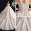 Chic / Belle Champagne Robe De Mariée 2020 Robe Boule De l'épaule Manches Courtes Dos Nu Appliques En Dentelle Perlage Cathedral Train Volants
