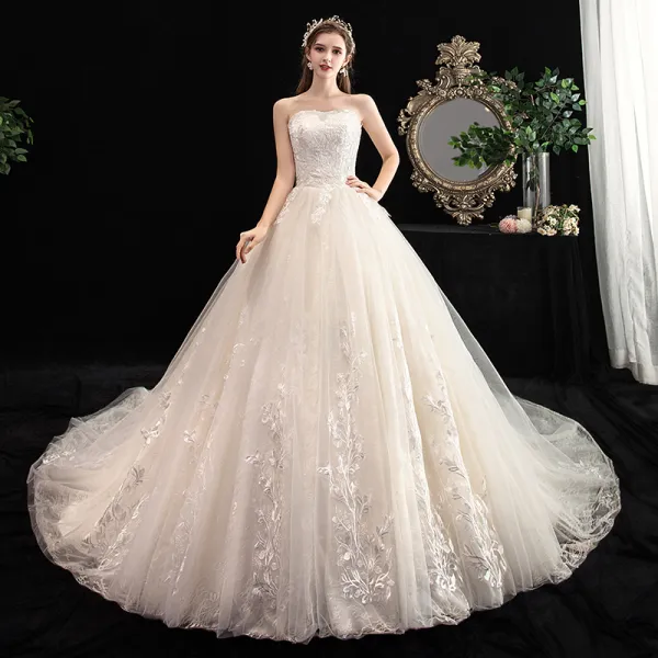 Chic / Beautiful Ivory Wedding Dresses 2020 Ball Gown Sweetheart Sleeveless Backless Appliques Lace Chapel Train Ruffle