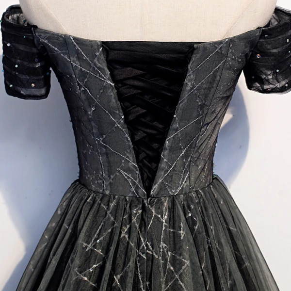 Mode Noire Robe De Soirée 2020 Princesse De l'épaule Manches Courtes Paillettes Perlage Train De Balayage Volants Dos Nu Robe De Ceremonie