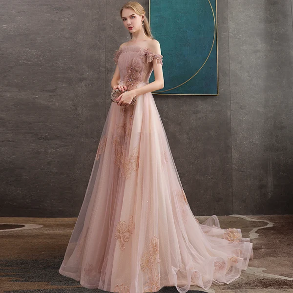 Haut de Gamme Perle Rose Robe De Soirée 2020 Princesse De l'épaule Manches Courtes Appliques En Dentelle Perlage Train De Balayage Volants Dos Nu Robe De Ceremonie