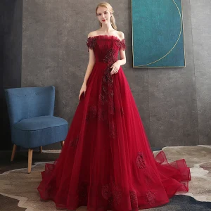 Élégant Bordeaux Robe De Soirée 2020 Princesse De L 039 Épaule Manches Courtes Appliques En Dentelle Perlage Train De Balayage Volants Dos Nu Robe De Ceremonie