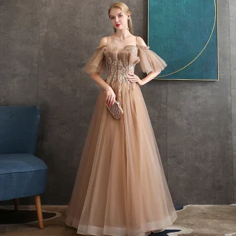 Fine Gull Selskapskjoler 2020 Prinsesse Beading Spaghettistropper Korte Ermer Appliques Blonder Lange Buste Ryggløse Formelle Kjoler