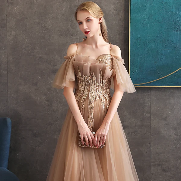 Chic / Belle Doré Robe De Soirée 2020 Princesse Perlage Bretelles Spaghetti Manches Courtes Appliques En Dentelle Longue Volants Dos Nu Robe De Ceremonie