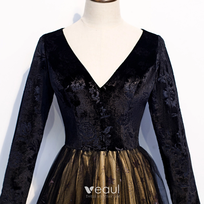 Chic Beautiful Black Suede Evening Dresses 2020 A Line Princess V Neck Long Sleeve Embroidered Flower Star Rhinestone Floor Length Long Formal Dresses Chic Beautiful Black Suede Evening Dresses 2020 A Line Princess V Neck Long Sleeve Embroidered Flower Star Rhinestone Floor Length Long Formal Dresses