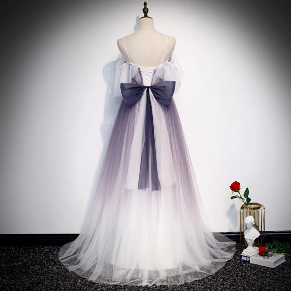 Élégant Violet Dégradé De Couleur Robe De Soirée 2020 Princesse Bretelles Spaghetti Manches Courtes Glitter Appliques Fleur Longue Volants Dos Nu Noeud
