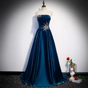 Fine Blekk Blå Satin Selskapskjoler 2020 Prinsesse Strapless Uten Ermer Appliques Blonder Beading Lange Buste Ryggløse Formelle Kjoler