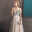 Eleganckie Szampan Koronkowe Sukienki Wieczorowe 2020 Princessa Przy Ramieniu Kótkie Rękawy Aplikacje Kwiat Frezowanie Długie Wzburzyć Bez Pleców Sukienki Wizytowe