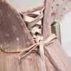 Piękne Różowy Perłowy Sukienki Dla Druhen 2020 Princessa Aplikacje Z Koronki Frezowanie Szarfa Krótkie Wzburzyć Bez Pleców Sukienki Na Wesele