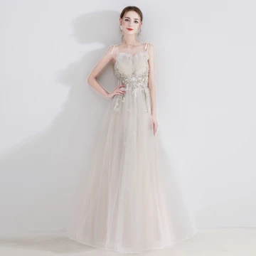 Charmant Champagne Robe De Soirée 2020 Princesse Bretelles Spaghetti Sans Manches Tachetée Tulle Appliques En Dentelle Perlage Longue Volants Dos Nu Robe De Ceremonie