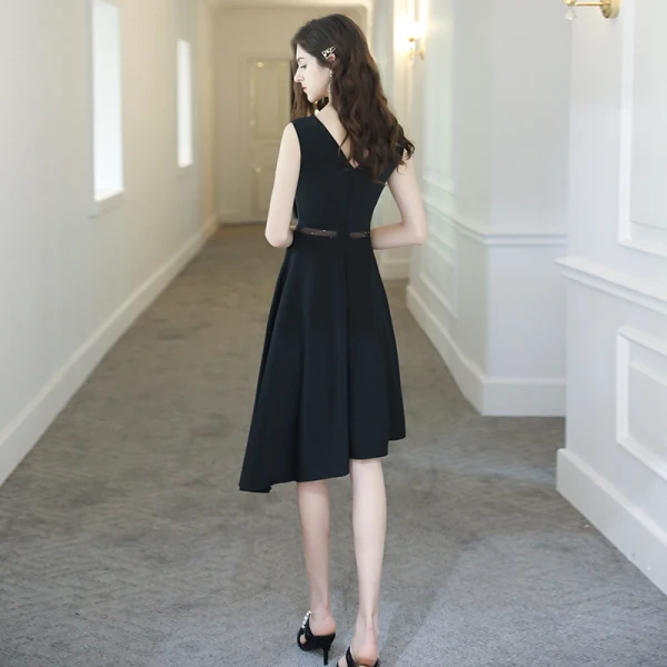 Fashion Black See-through Homecoming Graduation Dresses 2020 A-Line / Princess Scoop Neck Sleeveless Sequins Asymmetrical Backless Formal Dresses